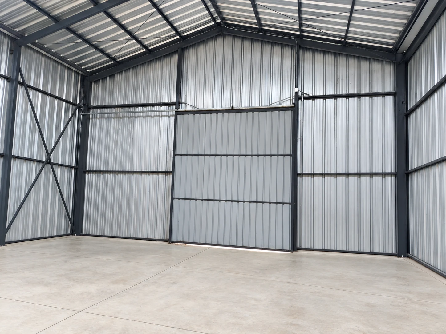 Altura y estructura del interior de una bodega